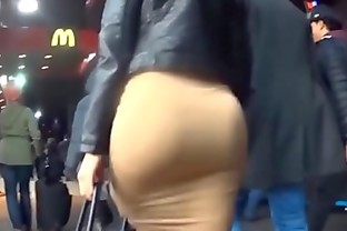 Candid - Classy Latina in Pencil Skirt